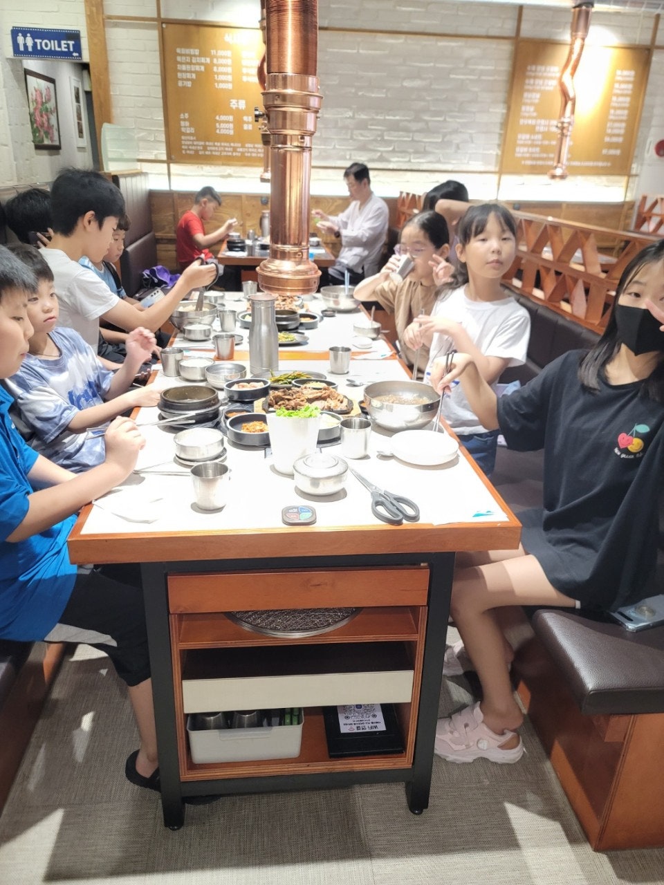 d_265Ud018svc1rqyfuxqkw8c4_reifx6.jpg